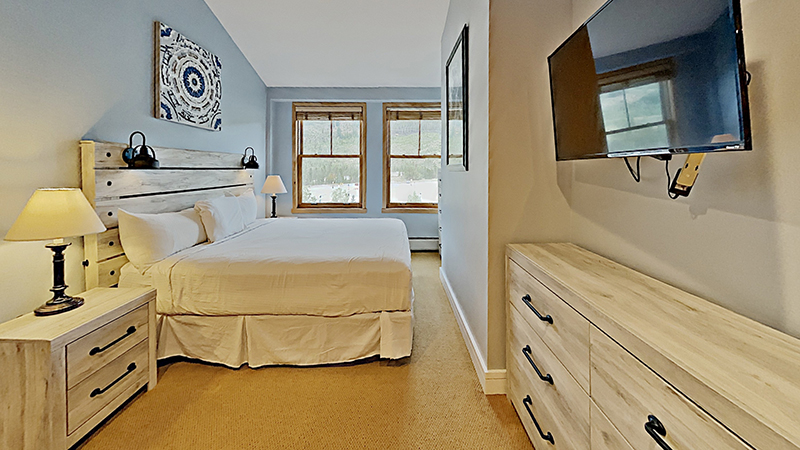 Beautiful new master suite at Silver Mill 8294 condo